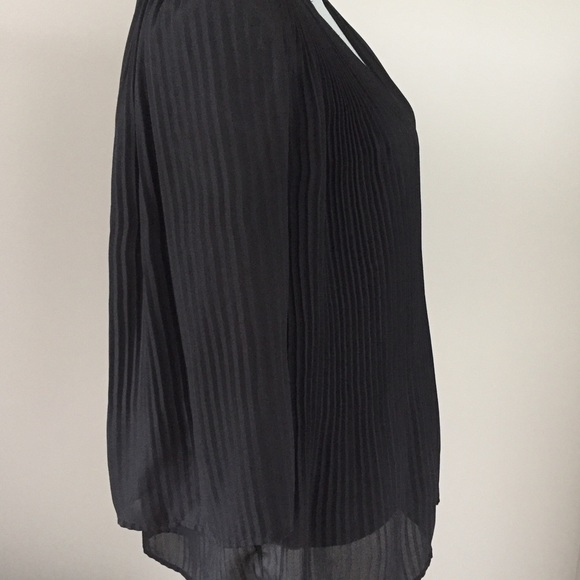 Spense Top - Picture 3 of 5